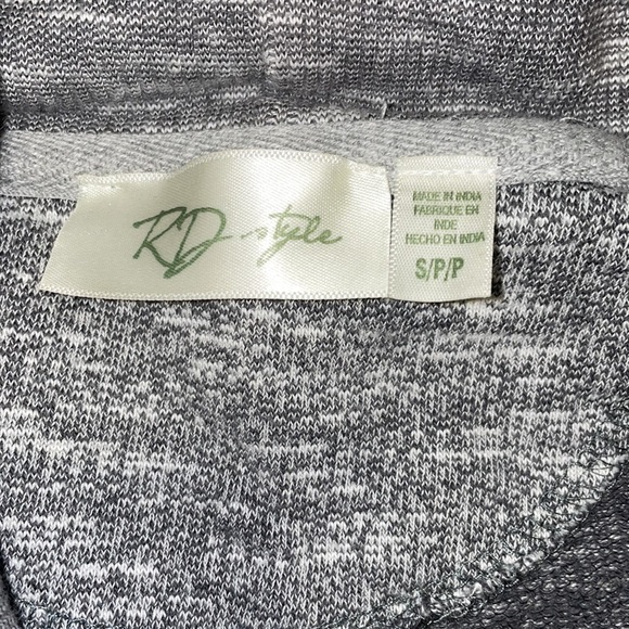 RD Style Cardigan - Picture 2 of 3